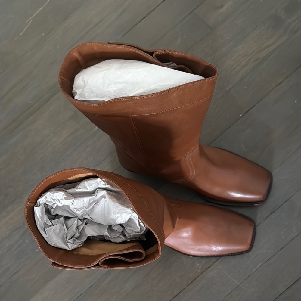 Isabel Marant Ademe Women's Boots - Picture 6 of 6